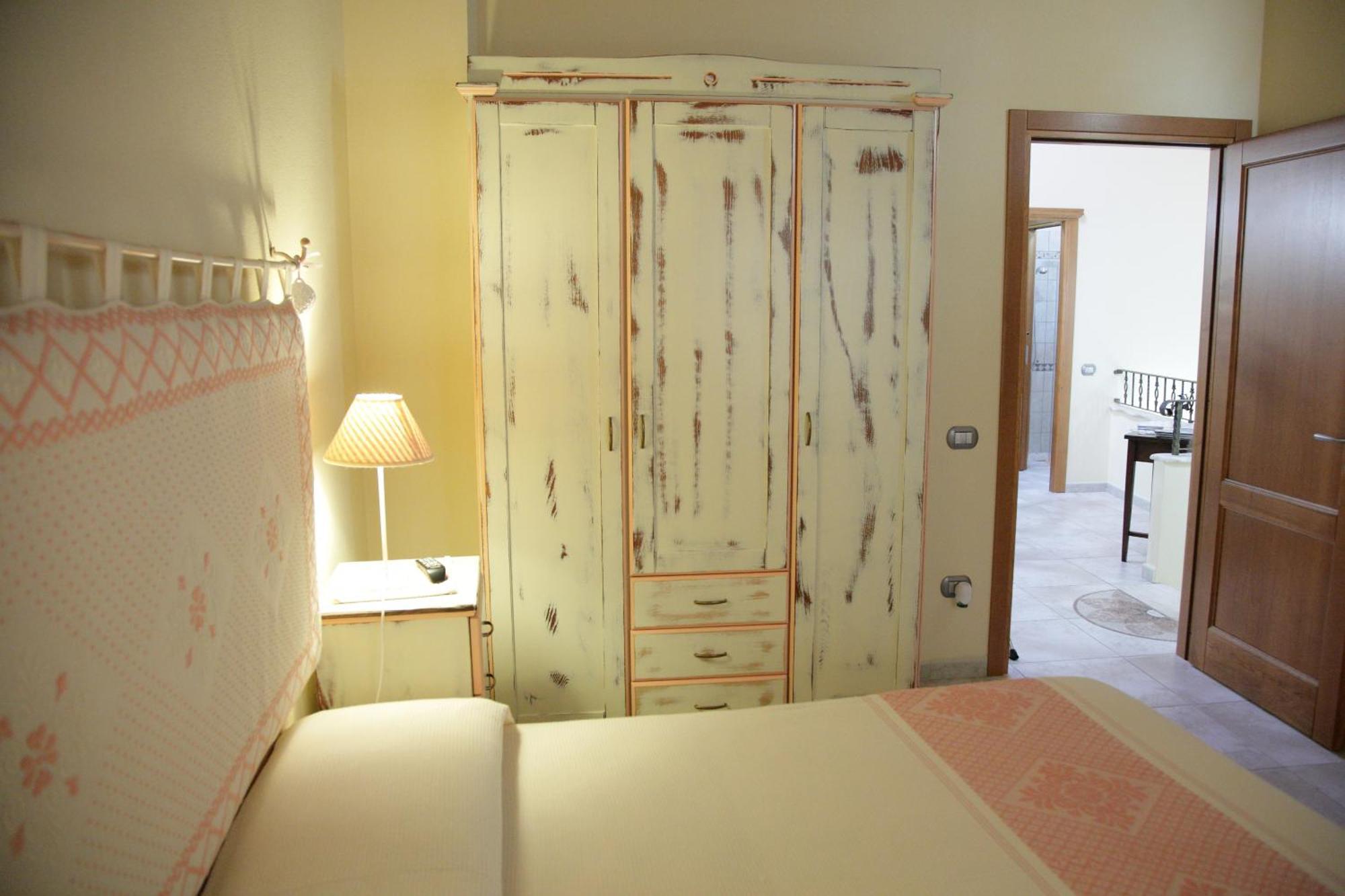B&B Monte Prama Cabras Exterior photo
